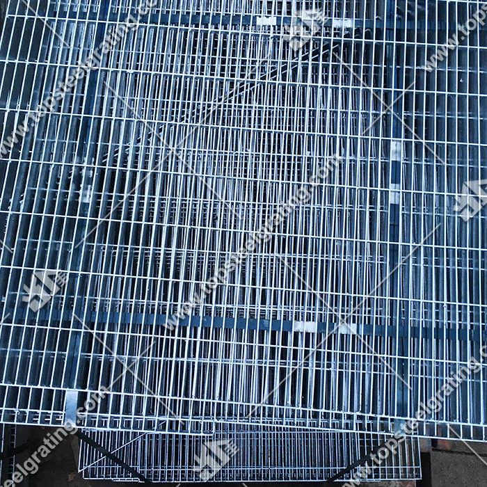 Gratar din otel galvanizat